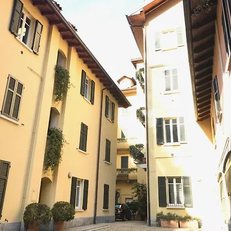 Tulipani Apartment