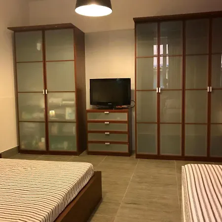 Apartment Tulipani Como